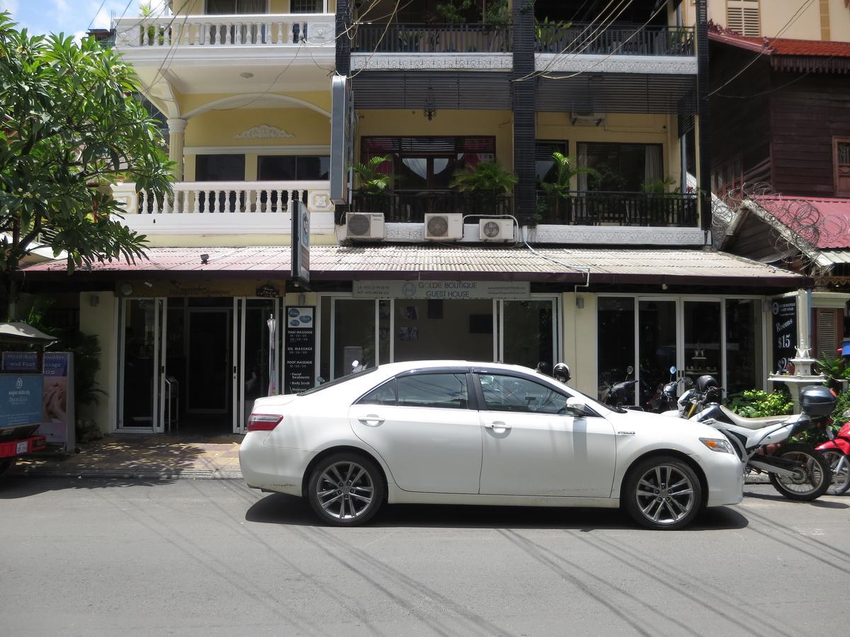 Goldie Guesthouse Phnom Penh Exteriör bild