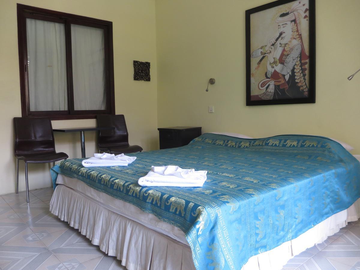 Goldie Guesthouse Phnom Penh Exteriör bild