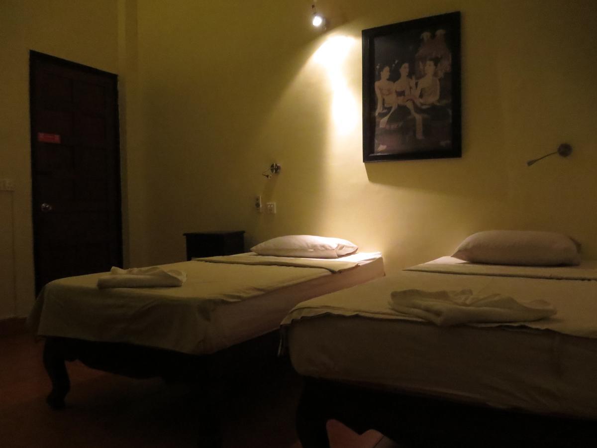 Goldie Guesthouse Phnom Penh Exteriör bild